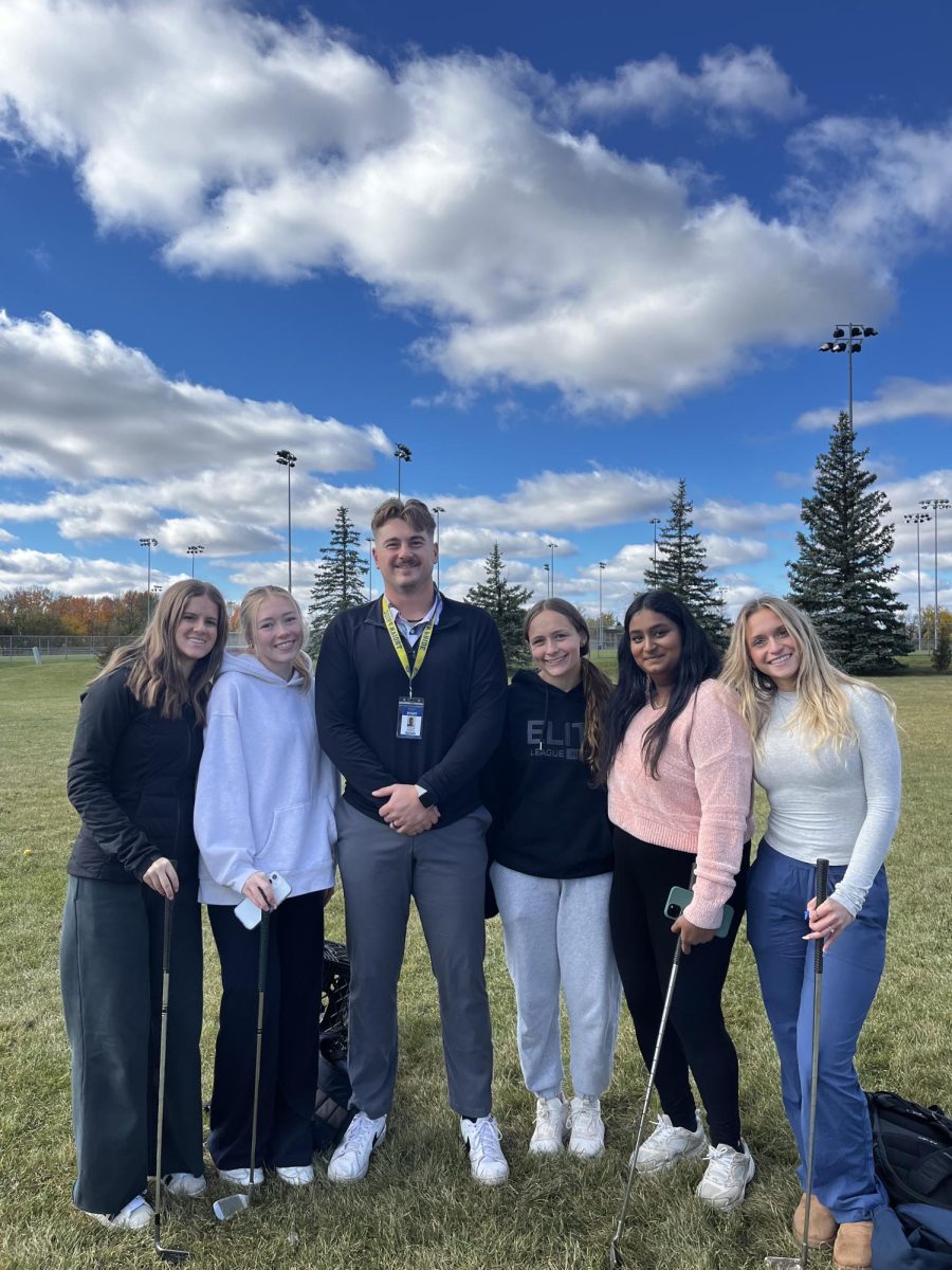 From left:
Alli Dwyer, Nora Eddleman, Mr. Hamre, Julia Ostapeic, Mridula Rajaprathap, Adriana Anchondo